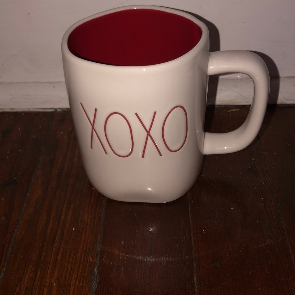NEW RAE DUNN “XOXO” MUG 🍰❤️
